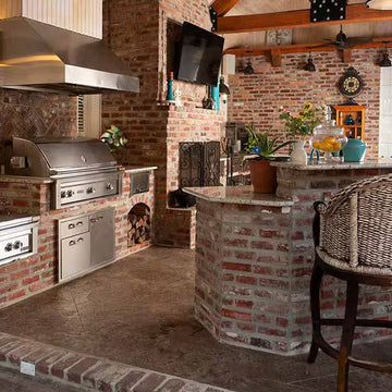 Outdoor Kitchens